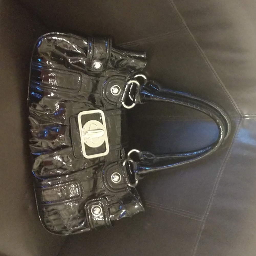 Guess purse